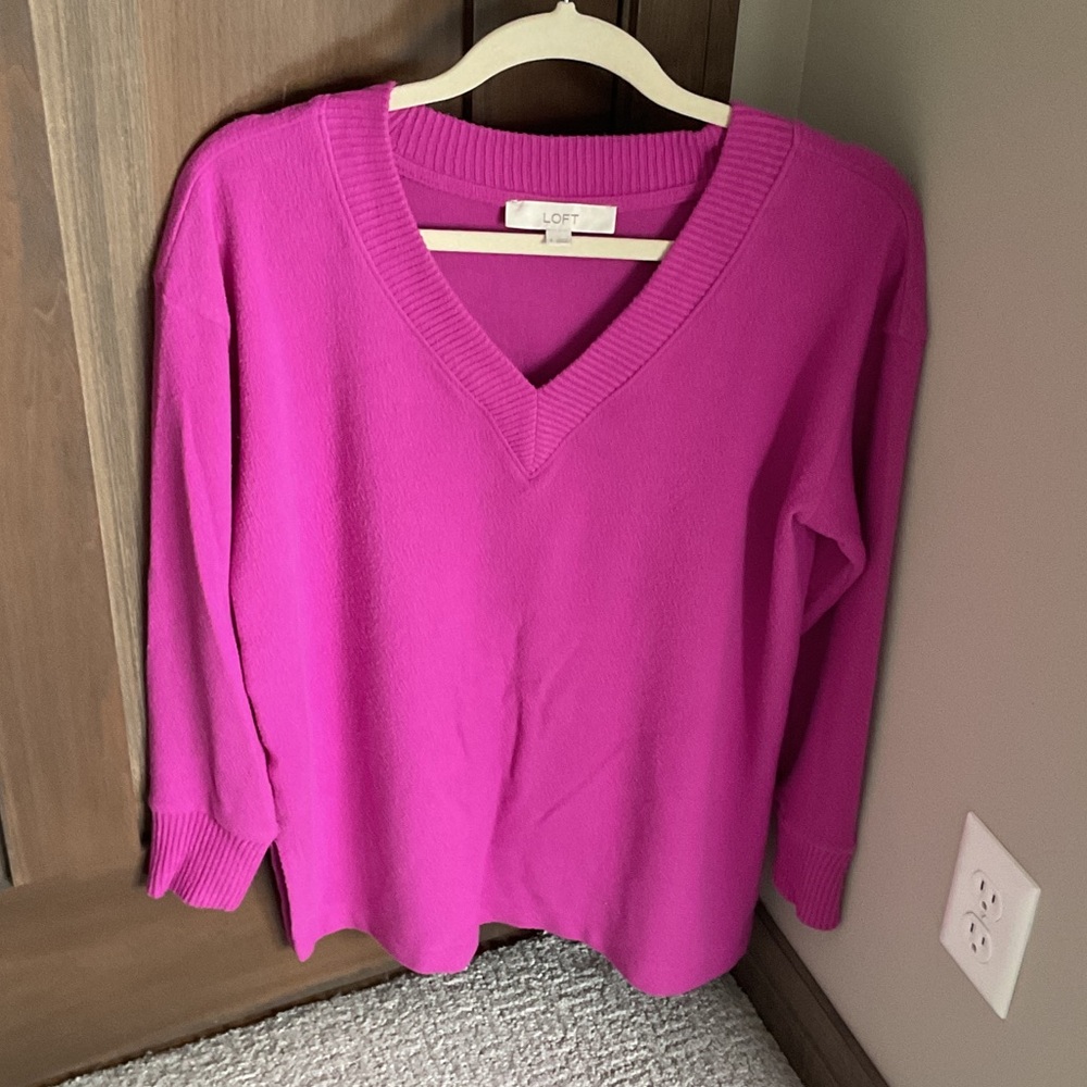 LOFT Fuchsia V-Neck Sweater for Women
